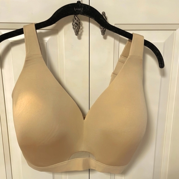 COMFORT BRA cacique 38G no- wire LIGHTLY LINED like new BACK SMOOTHING wireless